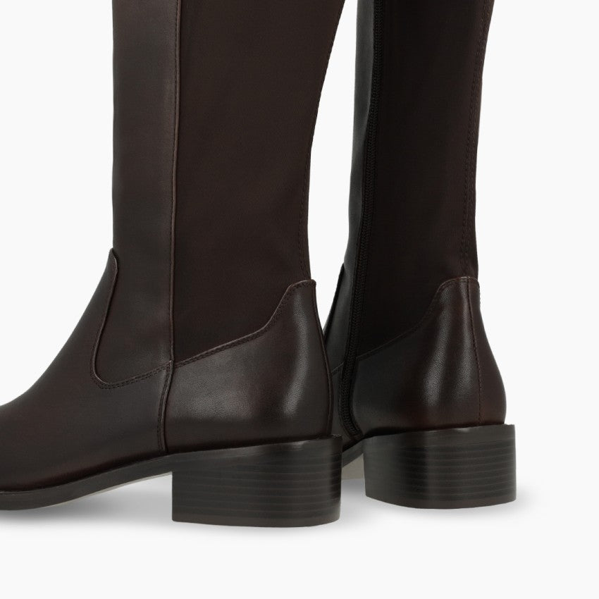 Brown leather boots with fabric stretch