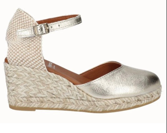 Viguera gold leather wedges