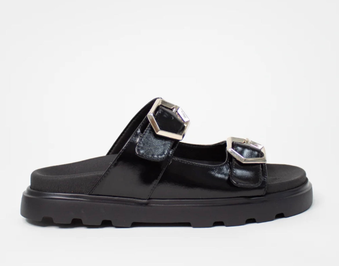 Lodi black leather sandals