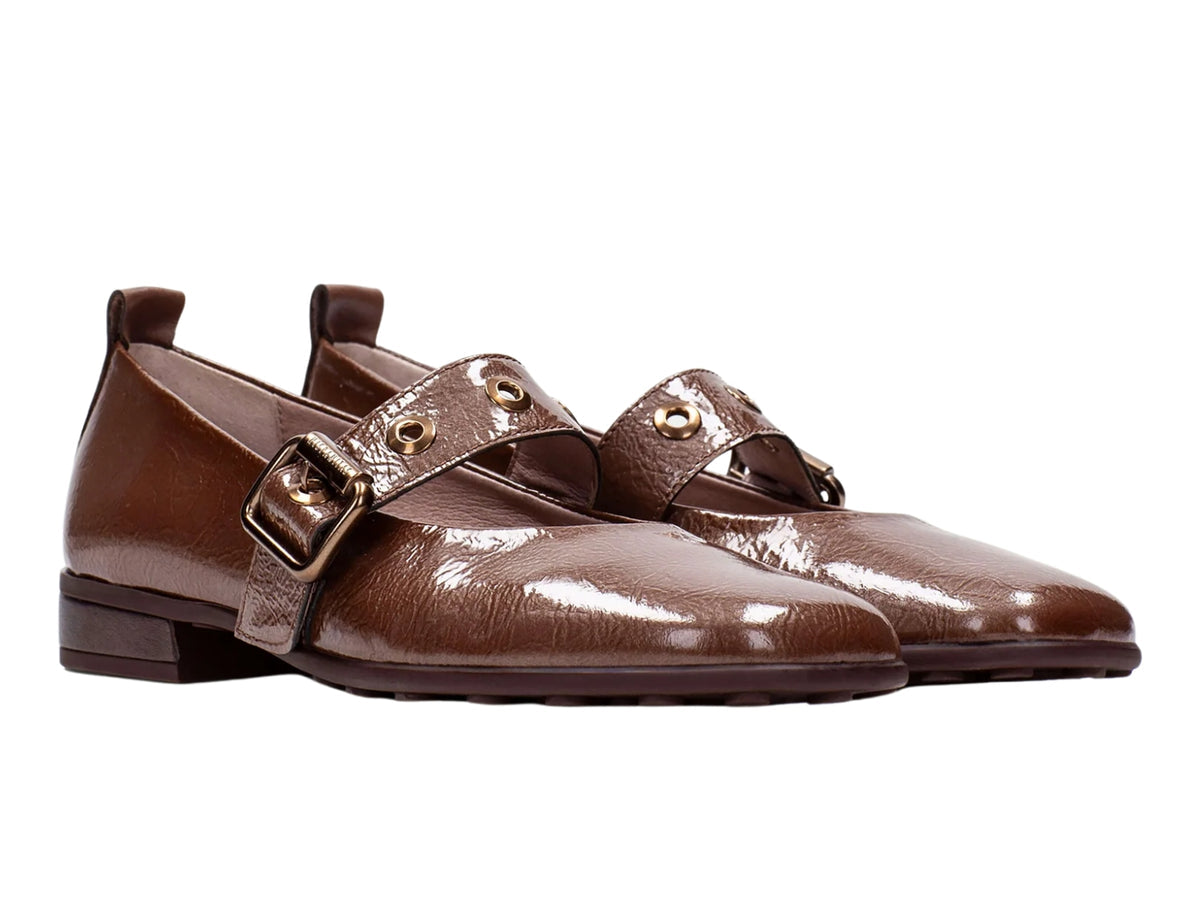 Hispanitas brown patent leather ballerinas