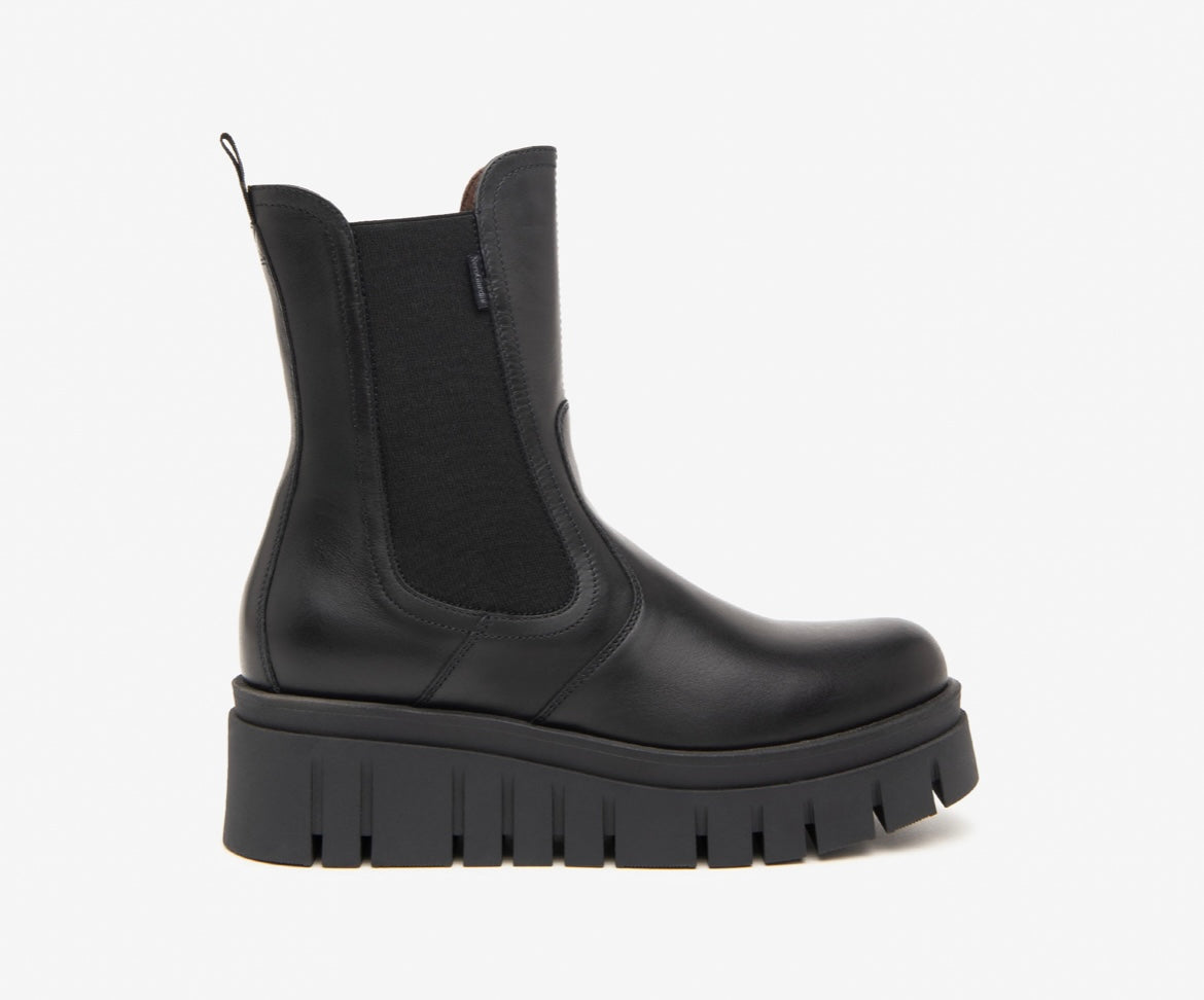 NeroGiardini black leather wedge Chelsea boot