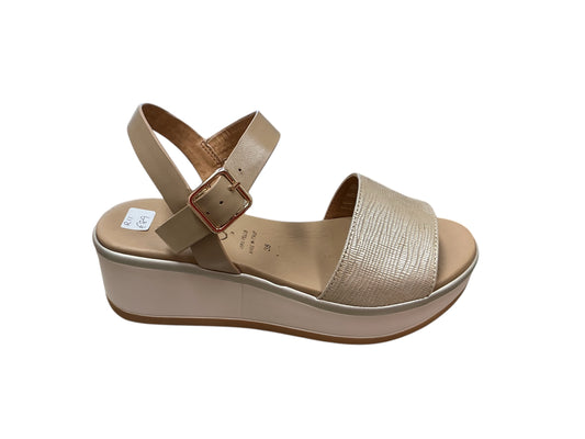Repo gold and camel wedge leather sandal