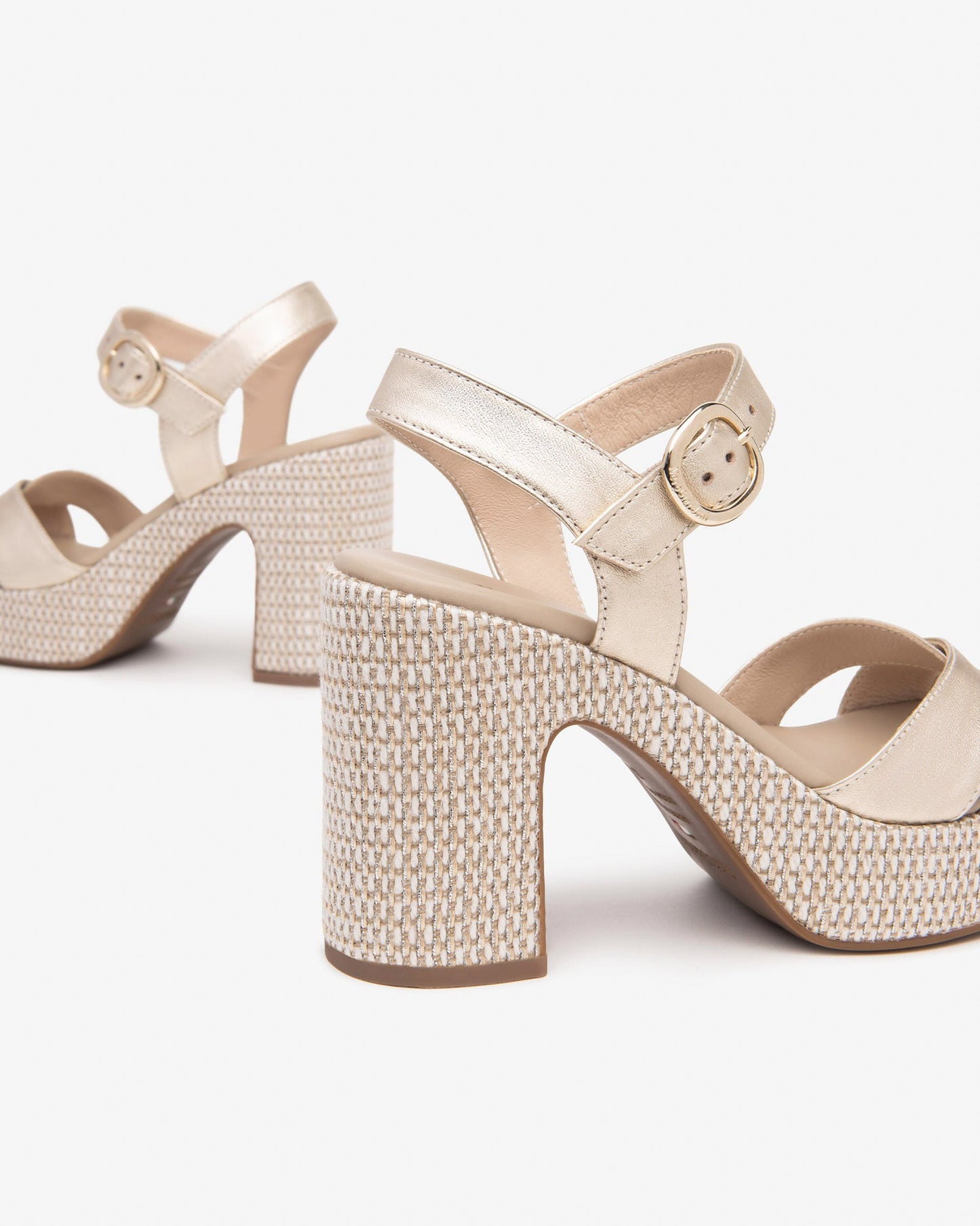 NeroGiardini gold leather platform sandals