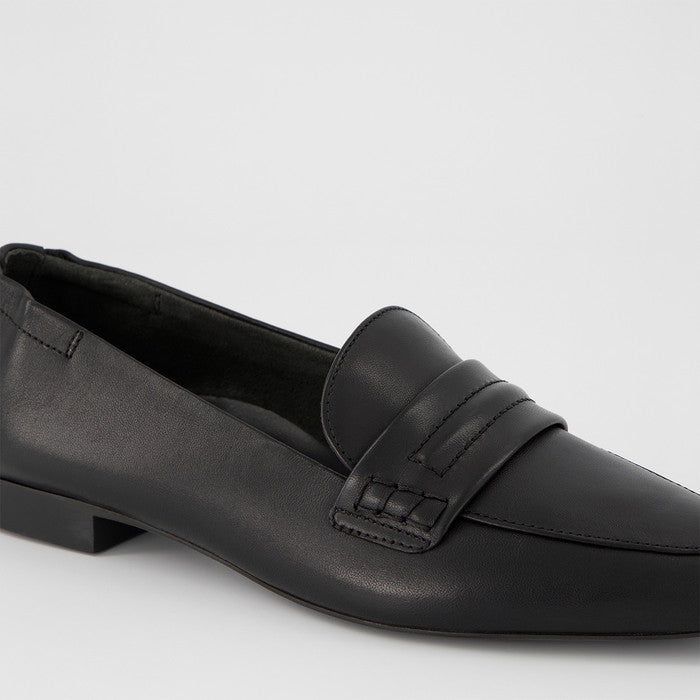 Paul Green black leather loafers