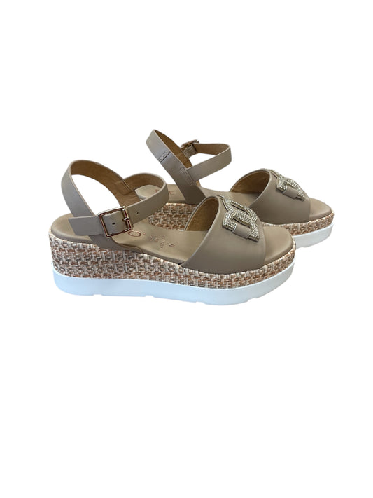 Repo beige leather platform sandals