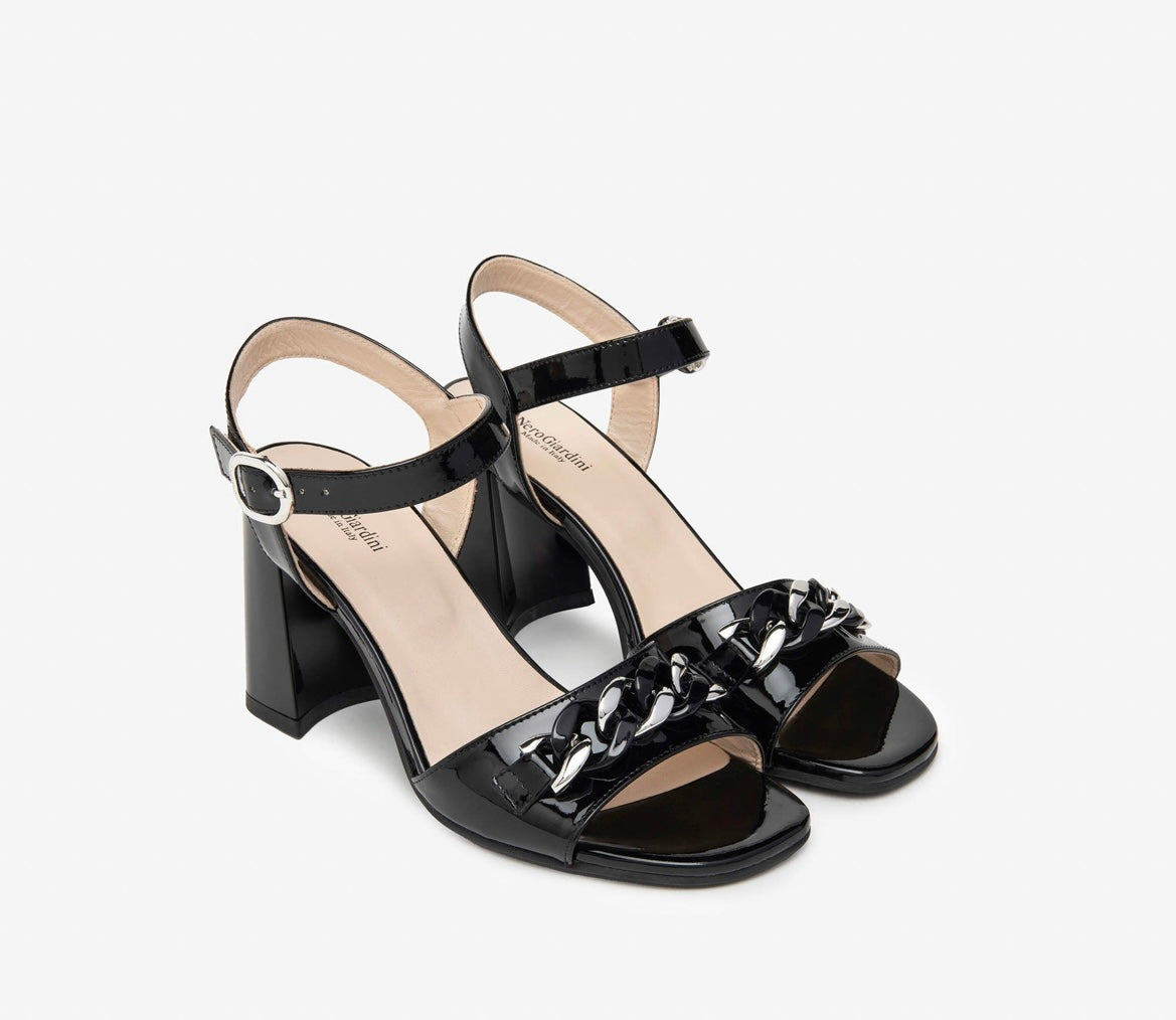 Nerogiardini black leather sandals