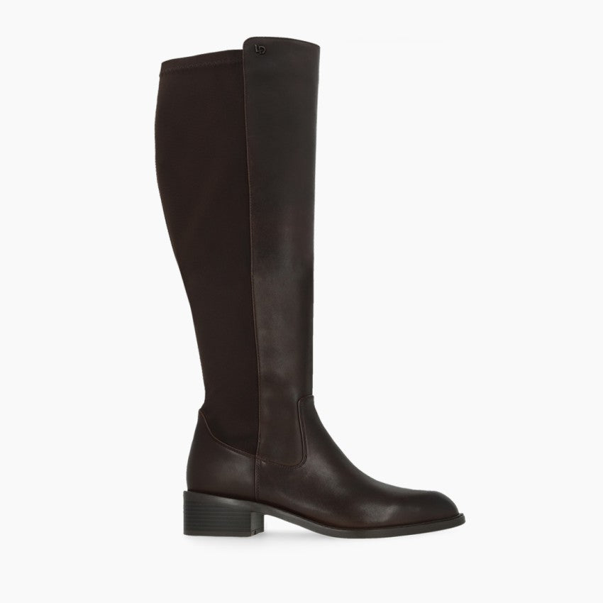 Brown leather boots with fabric stretch