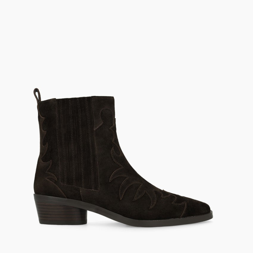 Lodi Telmos chocolate western style ankle boot