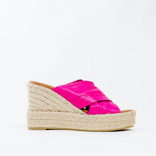 Viguera pink leather wedge mules