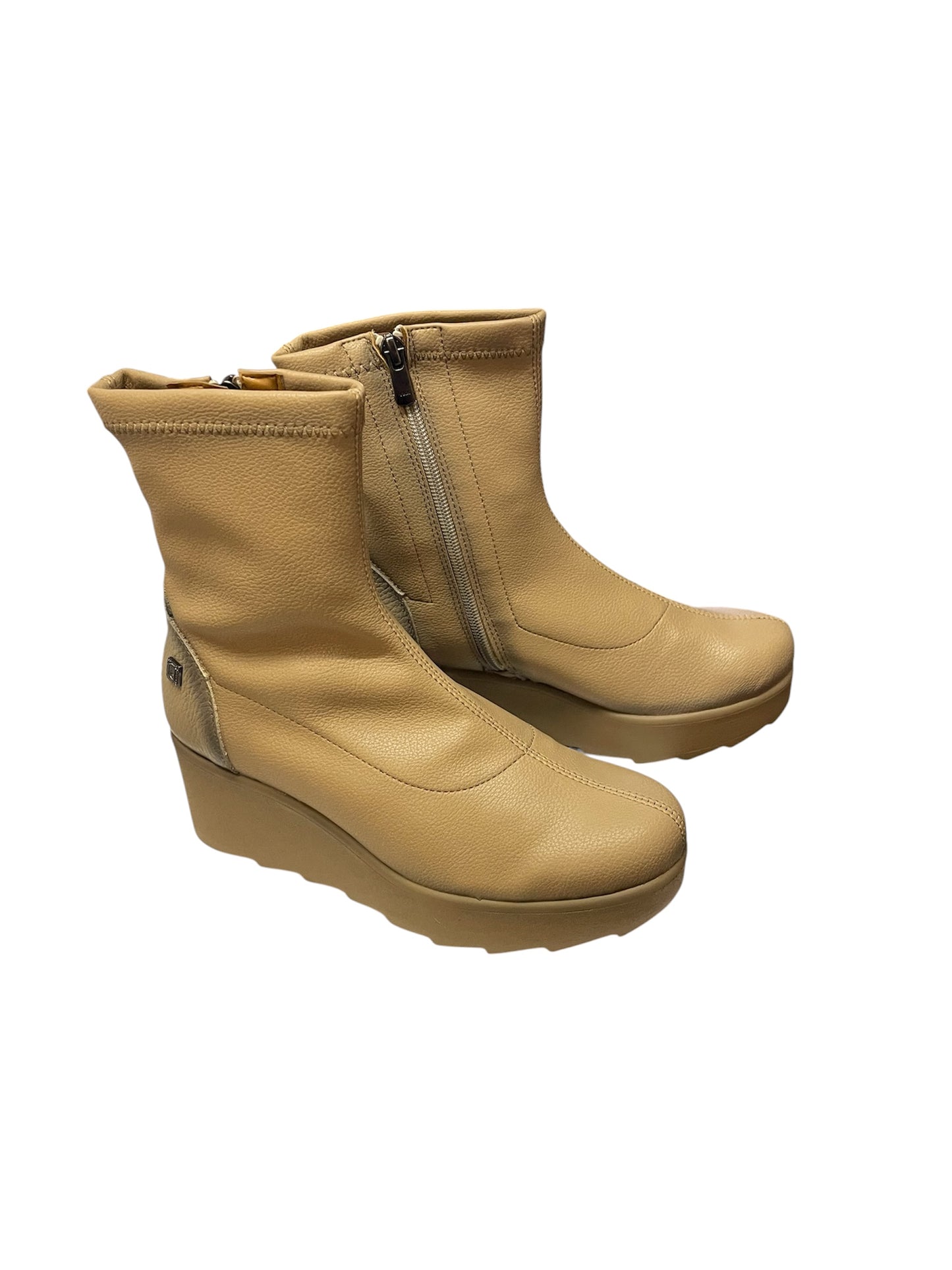 Jose Saenz beige leather wedge  ankle boot