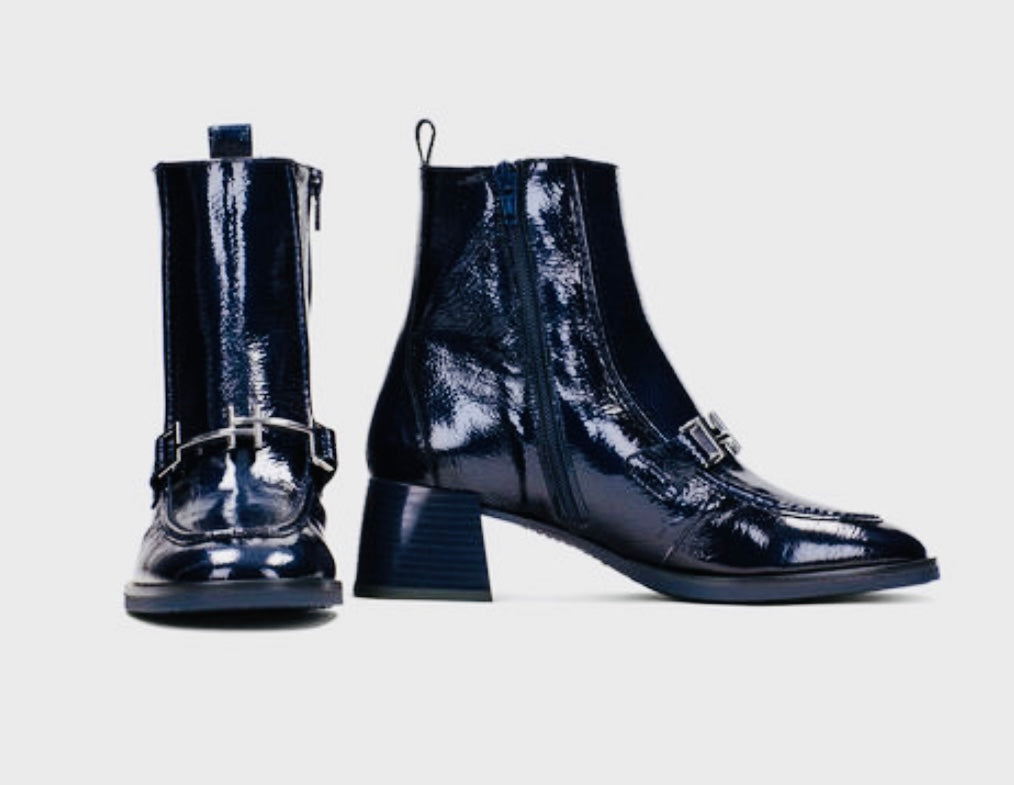 Hispanitas Milan blue patent ankle boot