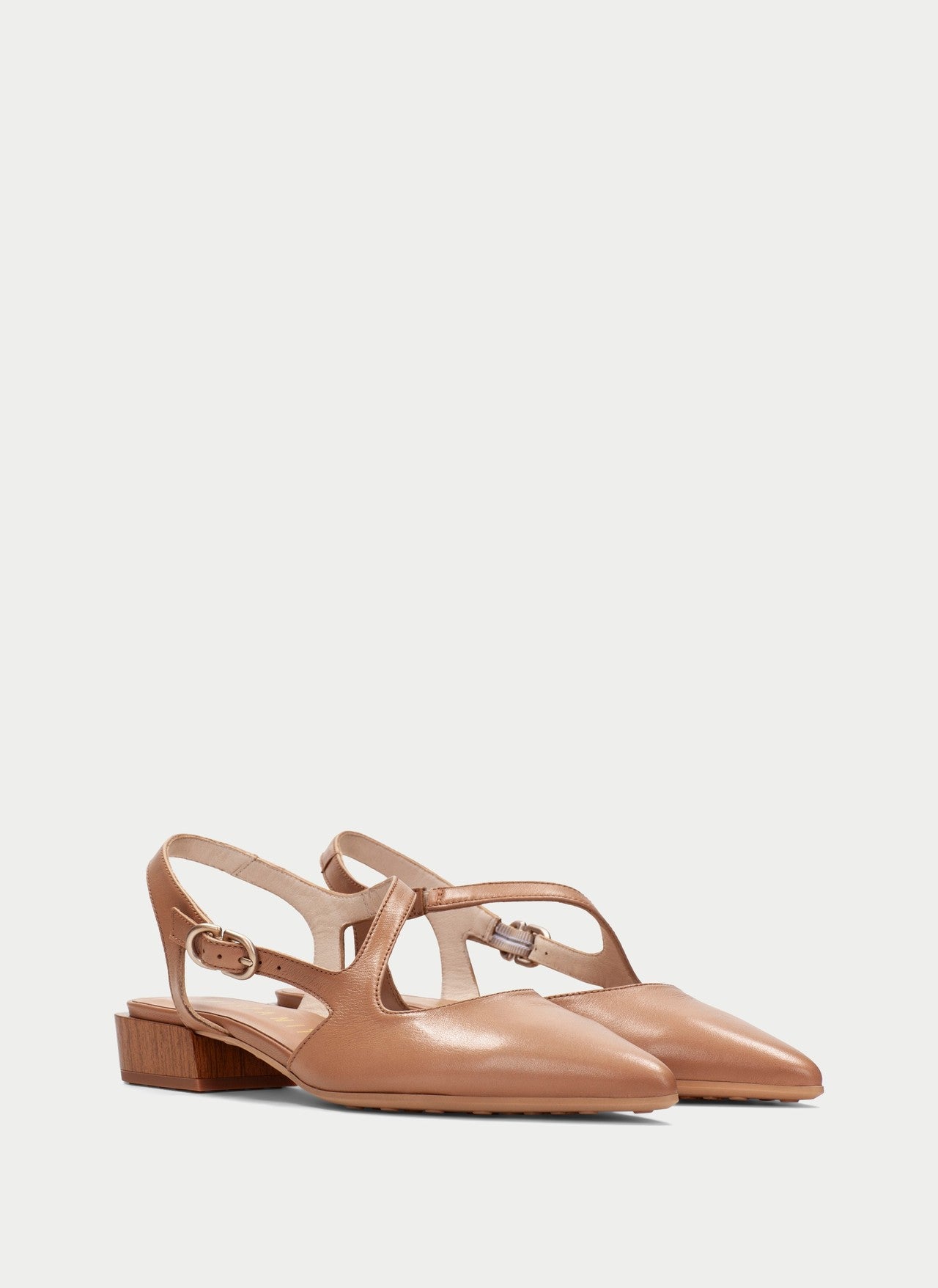 Hispanitas almond leather pointed slingback shoes