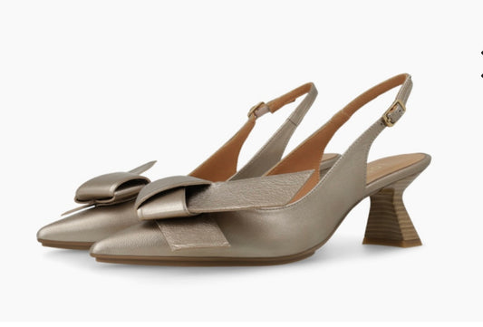 Lodi metallic bow leather slingback