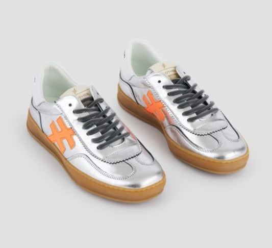 ANOTHER TREND silver leather sneaker