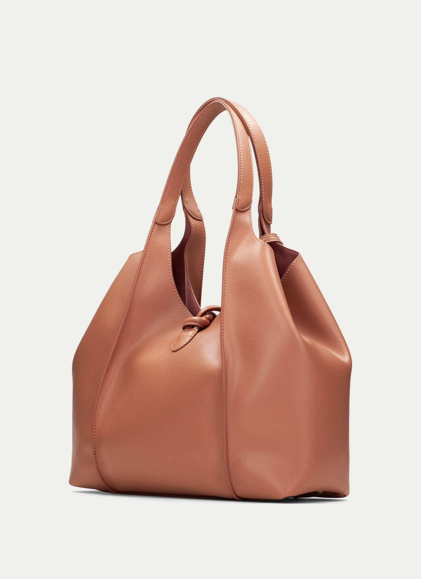 Hispanitas tan shopper