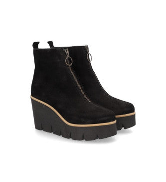 ALPE
Hamal Black Suede Zip Front Wedge Ankle Boots